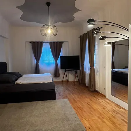 Old Town Secret Апартаменты Грац